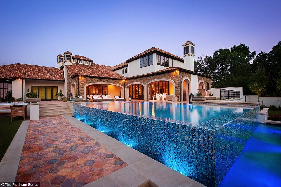 Jordan Spieth Home - Outside